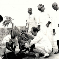 D.-P.-Dhar-Visit-to-Nagarjuna-sagar-Project-02-08-1974-1