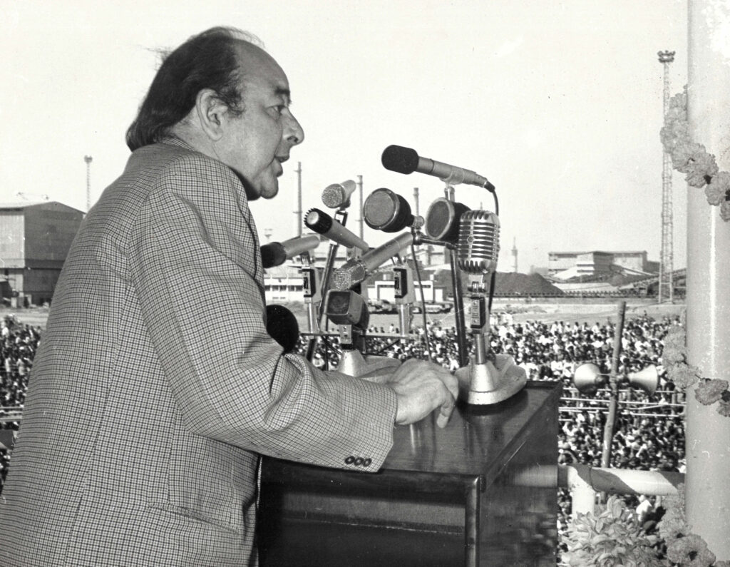 DP Dhar inaugurating the Steel Melting Plant of Bokaro at Jharkhand on 31 January, 1974.