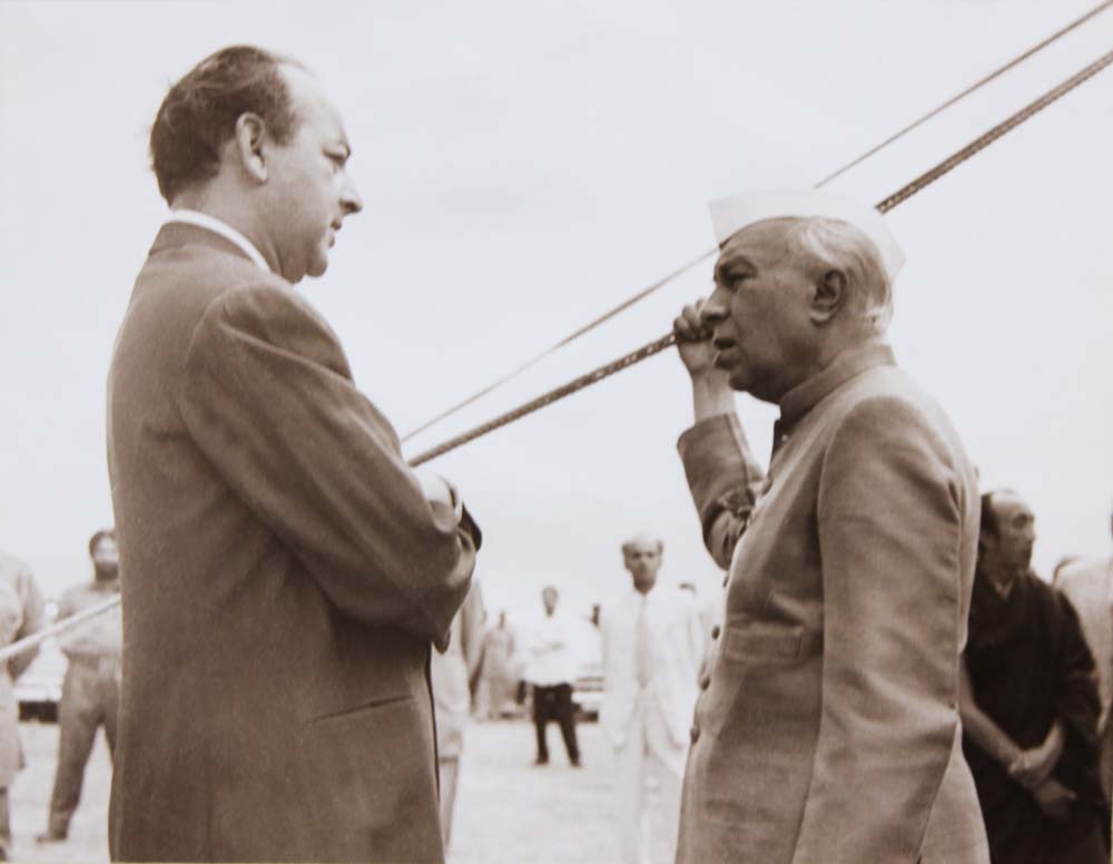 DP Dhar (left) with Prime Minister Nehru (right)